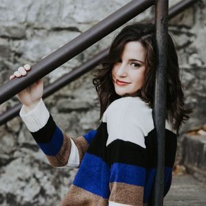 Meet your Posher, Nicole